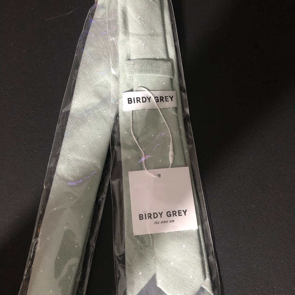 🆕 Tie by Birdy Grey Sage with polka dots ( still in plastic)